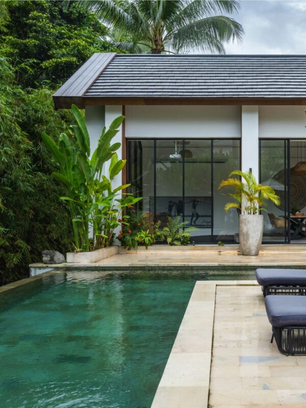 greta outdoor 1`